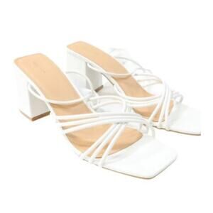 Pretty Little Thing White Strappy Square Toe Block Heel Open Toe Shoes Size 5